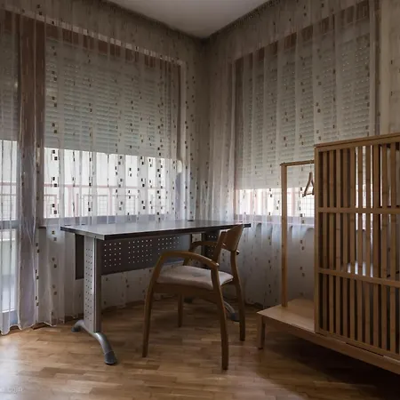 Burov - Artistic In The Heart Of Suitable For Up To 4 Guests Varna