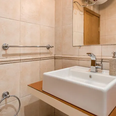 Appartamento Burov - Artistic In The Heart Of Suitable For Up To 4 Guests *